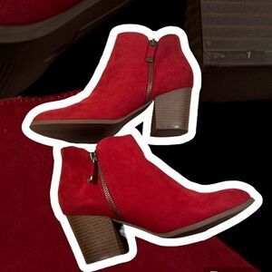 Style & Co. Masrinaaf Garnet Red Ankle Wedge Boot Size: 8.5